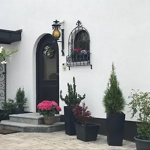 Schmidbauer Apartment